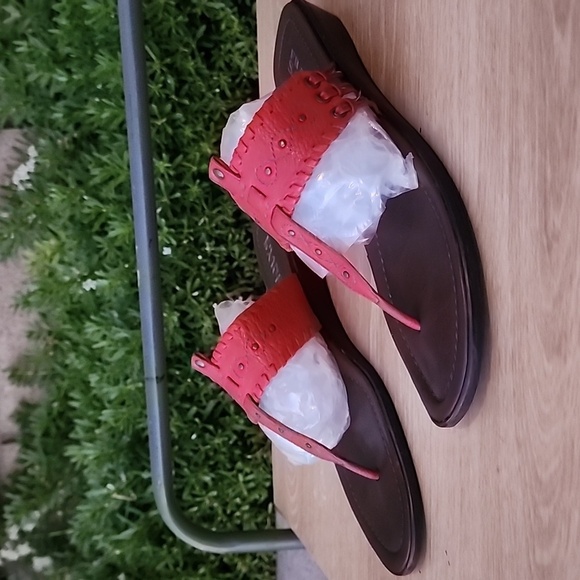 Franco Sarto Embroidered Red Leather Women's Sandals Size 7.5 - Picture 1 of 11